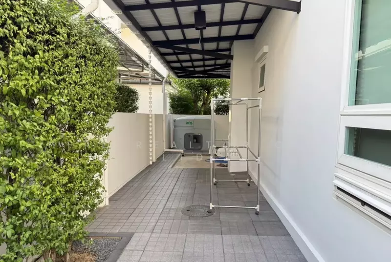 For Rent Bangkok House Manthana Onnut-Wongwaen 5 Prawet BRE26306, Bangkok, Prawet, Prawet, Bangkok, 4 Bedrooms, 185 sqm, Single Detached House For Rent, by Hero Realtor Co., Ltd., 500072336 - DDproperty.com