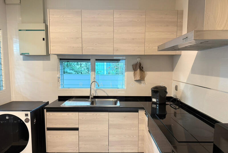 For Rent Bangkok House Manthana Onnut-Wongwaen 5 Prawet BRE26306, Bangkok, Prawet, Prawet, Bangkok, 4 Bedrooms, 185 sqm, Single Detached House For Rent, by Hero Realtor Co., Ltd., 500072336 - DDproperty.com