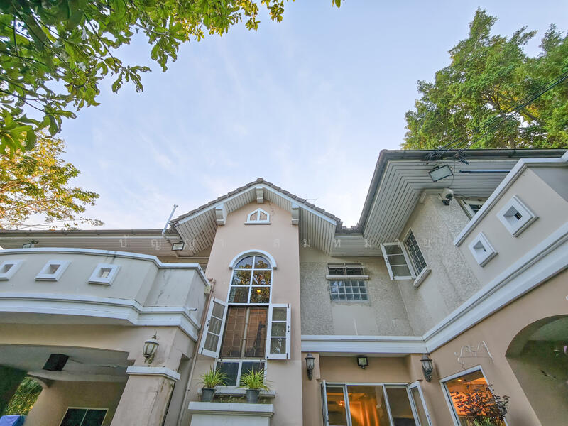 For Sale - Baan Phakamas, Bangkok