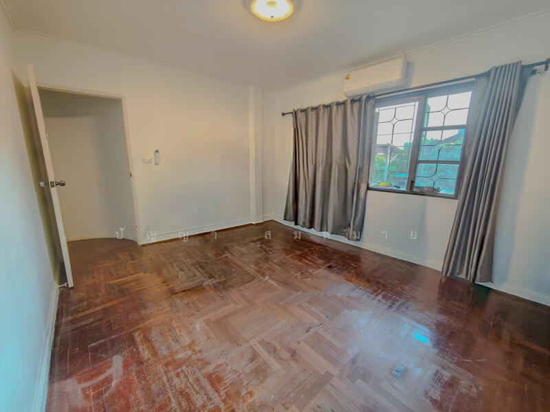 For Sale - Baan Phakamas, Bangkok