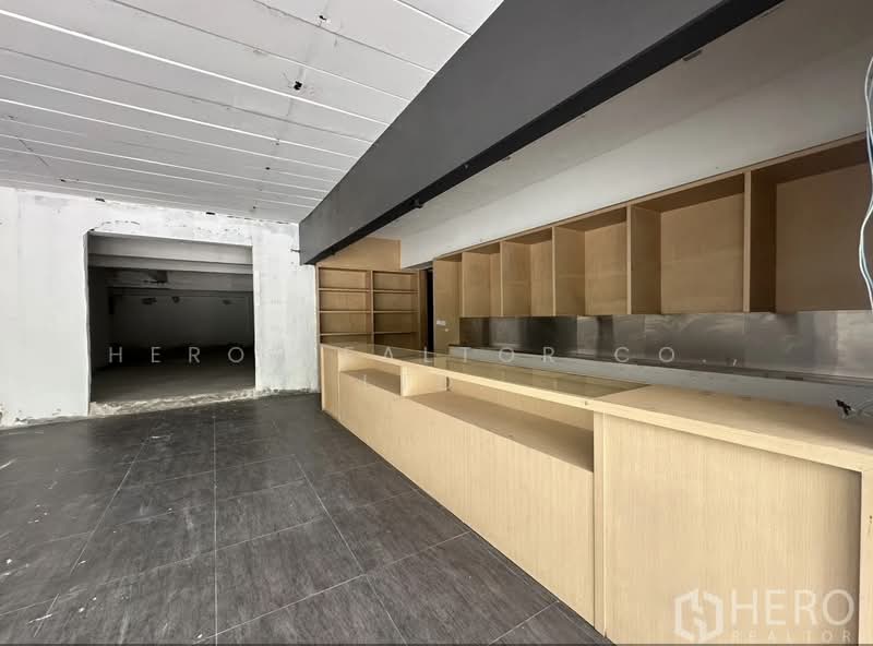 For Rent Bangkok Retail Space Sukhumvit Watthana BTS Thong Lo BRE26320, Bangkok, Khlong Tan Nua, Watthana, Bangkok, , 220 sqm, Retail Space For Rent, by Hero Realtor Co., Ltd., 500072451 - DDproperty.com