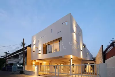 ขาย - ขายหรือให้เช่า ทาวน์โฮม Unperfect Cubic สุขุมวิท 71 (ปรีดี พนมยงค์) ใกล้ BTS พระโขนง bre26324, กรุงเทพ