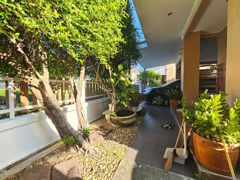 มณีรินทร์ เพลส ชลบุรี (Maneerint Place), Chon Buri (Pattaya), Huai Kapi, Muang Chon Buri, Chon Buri (Pattaya), 4 Bedrooms, 150 sqm, Townhouse For Sale, by The Best Property ปู, 500072519 - DDproperty.com