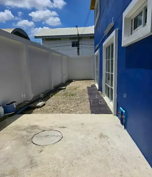 ขาย - ขายหรือให้เช่า โกดัง พร้อมสำนักงานและที่พักอาศัย กาญจนาภิเษก ทวีวัฒนา BRE26327, กรุงเทพ