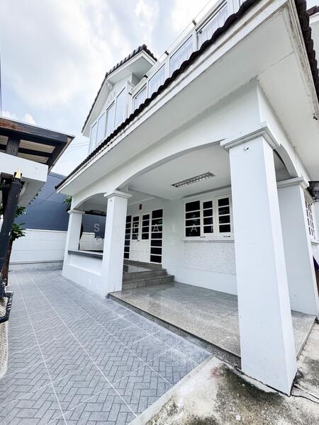 ให้เช่า - บ้านให้เช่าในซอยลาดพร้าว-วังหิน ซอย 18, กรุงเทพ