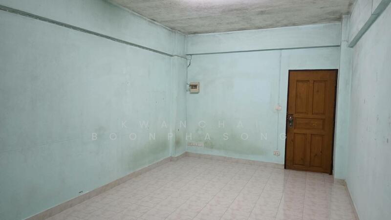 For Sale - Pattanakarn Life Complex, Bangkok