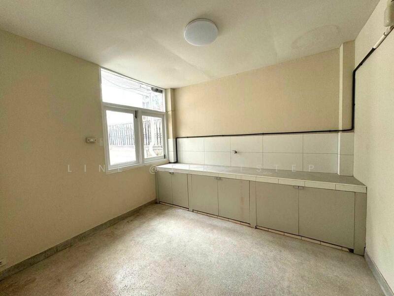 ให้เช่า - สำนักงาน สุขุมวิท 27 EM HOME Sukhumvit ใกล้ BTS พร้อมพงษ์, กรุงเทพ