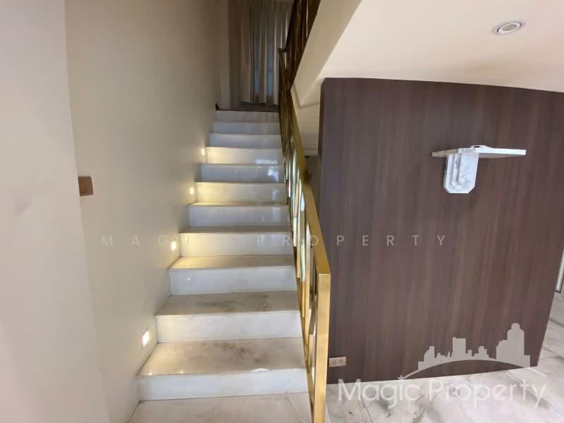 Commercial Building Near BTS Ekkamai, Bangkok, Khlong Tan Nua, Watthana, Bangkok, , 280 sqm, Shophouse For Rent, by Magic Property, 500072800 - DDproperty.com