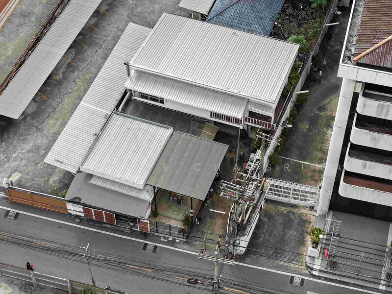 For Sale - House with Restaurant for Sale – Ekkamai, Sukhumvit 42, Bangkok