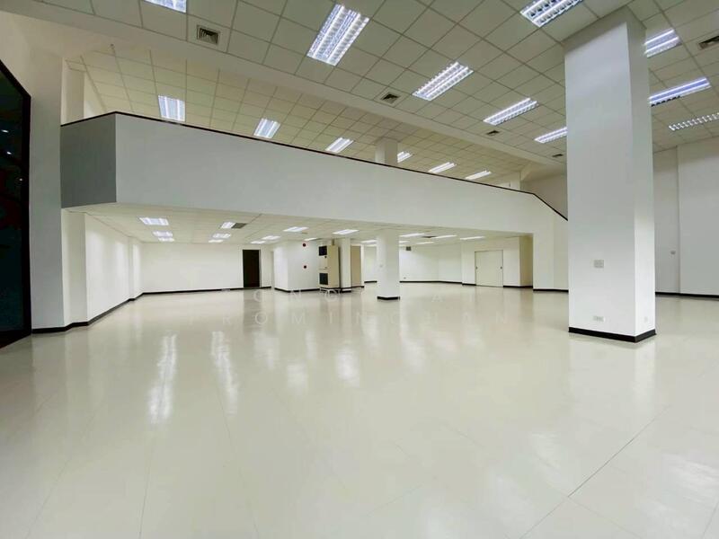 ให้เช่า - พื้นที่โชว์รูมให้เช่า ห้วยขวาง รัชดาภิเษก, กรุงเทพ