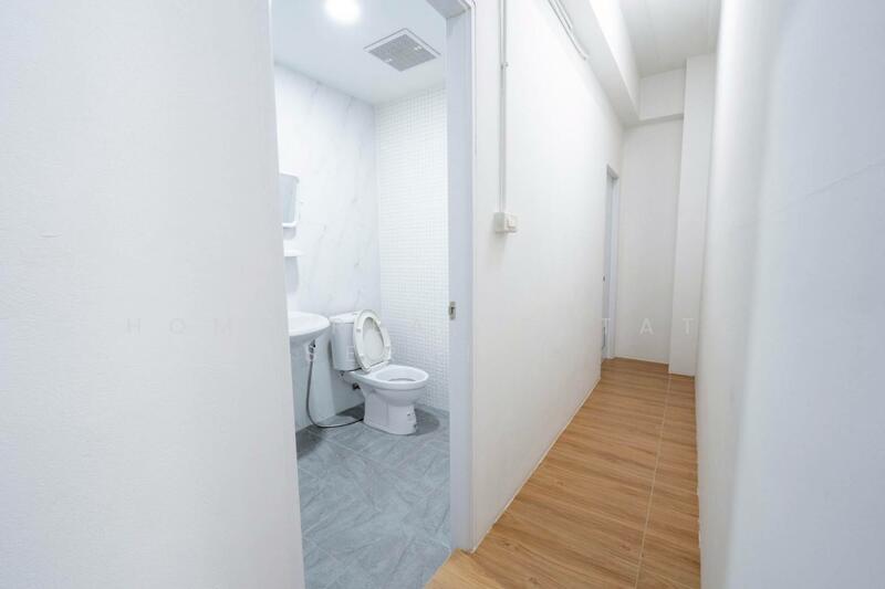 For Sale - Commercial Building Bangyai Market, Nonthaburi