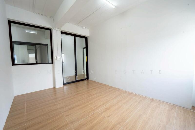 For Sale - Commercial Building Bangyai Market, Nonthaburi