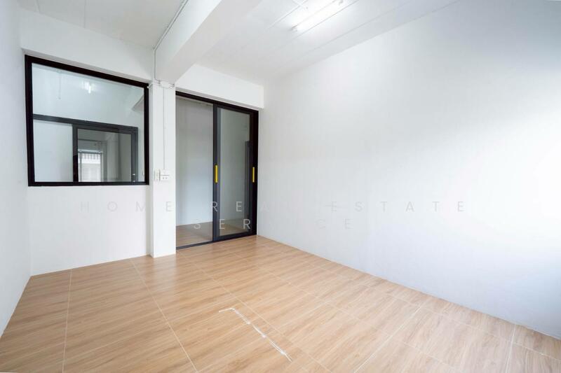 For Sale - Commercial Building Bangyai Market, Nonthaburi