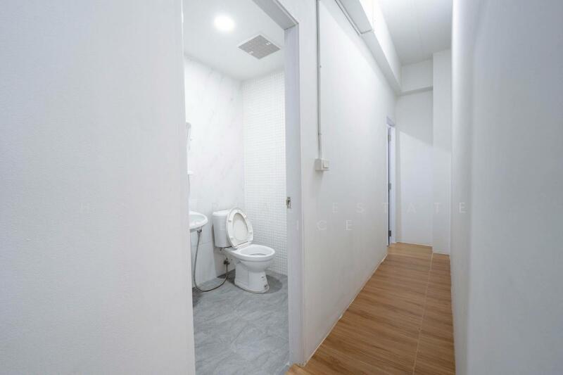 For Sale - Commercial Building Bangyai Market, Nonthaburi