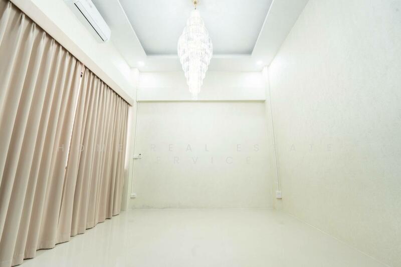 For Sale - Commercial Building Bangyai Market, Nonthaburi