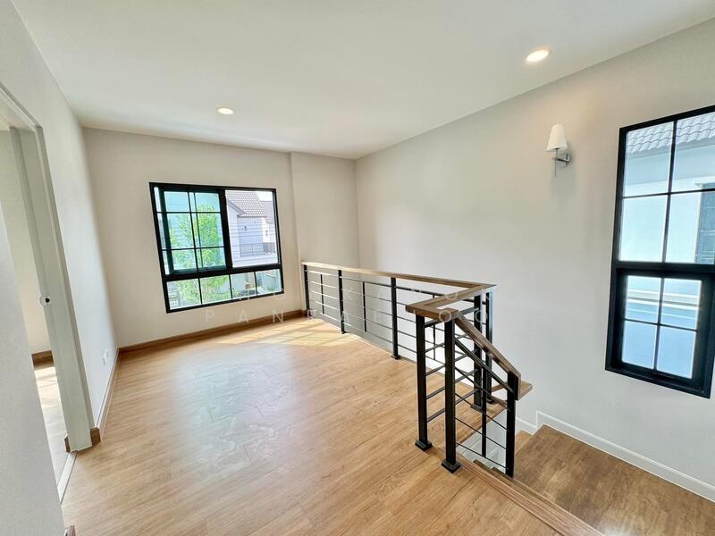 Centro Bangna, Samut Prakan, 111 Soi 3, Bang Kaeo, Bang Plee, Samut Prakan, 4 Bedrooms, 230 sqm, Single Detached House For Sale, by Chonkanok Panraenoo, 500073335 - DDproperty.com