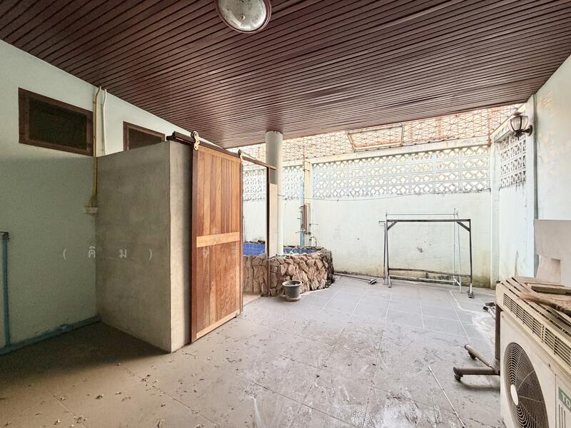 ขาย - ตึกแถว 2 คู่หา ใกล้ วัดบวร ถนนข้าวสาร เหมาะทำ Hostel, กรุงเทพ