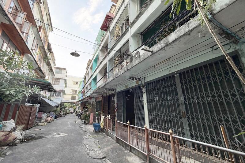 ขาย - ตึกแถว 2 คู่หา ใกล้ วัดบวร ถนนข้าวสาร เหมาะทำ Hostel, กรุงเทพ
