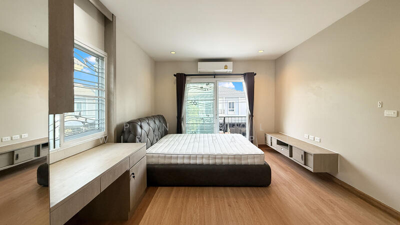 Passorn Prestiege Luxe Pattanakarn, Bangkok, Phatthanakan Road, Suan Luang, Suan Luang, Bangkok, 3 Bedrooms, 160 sqm, Single Detached House For Rent, by Ponwimol Wipanarapai, 500073530 - DDproperty.com