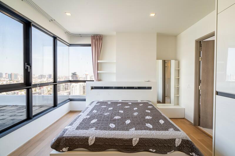 ขาย - HQ Thonglor by Sansiri : เฮชคิว บาย แสนสิริ, กรุงเทพ