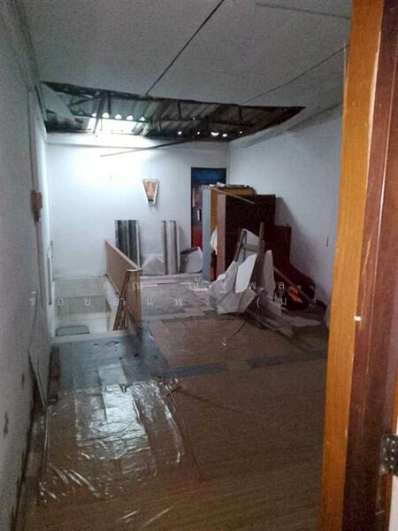 For Sale - ทาวน์เฮ้าส์ 2 ชั้น 21.6 ตร.ว. ทาวน์เฮ้าส์ ซอยนรราชอุทิศ4, Samut Sakhon