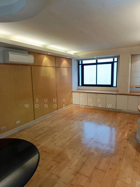 ขาย - Pipat Place : พิพัฒน์ เพลส คอนโดมิเนียม, กรุงเทพ