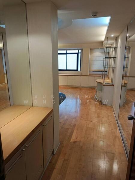 ขาย - Pipat Place : พิพัฒน์ เพลส คอนโดมิเนียม, กรุงเทพ