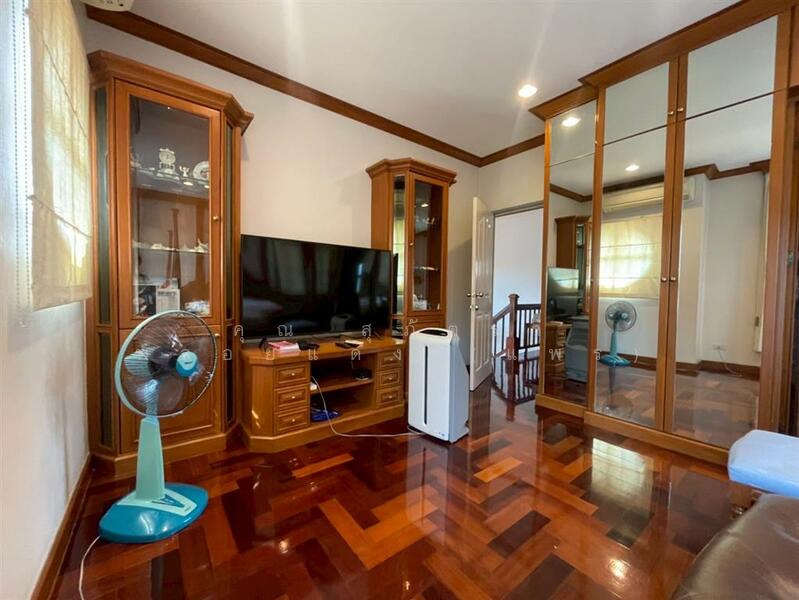 Manthana Phraya Suren, Bangkok, Phraya Suren 26 Alley, Bang Chun, Khlong Sam Wa, Bangkok, 5 Bedrooms, 450 sqm, Single Detached House For Sale, by คุณ สุภัตรา พลอยแดง (แพร), 500074484 - DDproperty.com