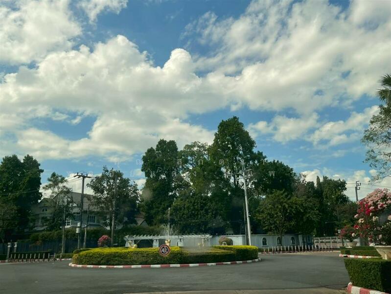 Manthana Phraya Suren, Bangkok, Phraya Suren 26 Alley, Bang Chun, Khlong Sam Wa, Bangkok, 5 Bedrooms, 450 sqm, Single Detached House For Sale, by คุณ สุภัตรา พลอยแดง (แพร), 500074484 - DDproperty.com