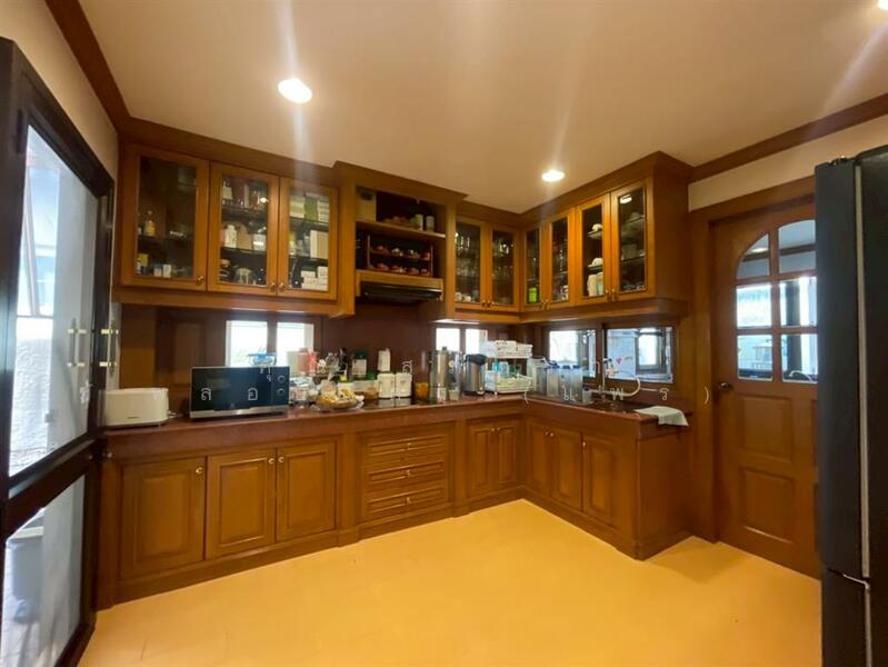 Manthana Phraya Suren, Bangkok, Phraya Suren 26 Alley, Bang Chun, Khlong Sam Wa, Bangkok, 5 Bedrooms, 450 sqm, Single Detached House For Sale, by คุณ สุภัตรา พลอยแดง (แพร), 500074484 - DDproperty.com