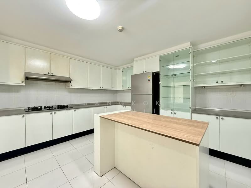 Charan Tower Residences by Aspira, Bangkok, 19 Soi Sukhumvit 43, Khlong Tan Nua, Watthana, Bangkok, 4 Bedrooms, 385 sqm, Apartment For Rent, by Bangkok Residential, 500074601 - DDproperty.com