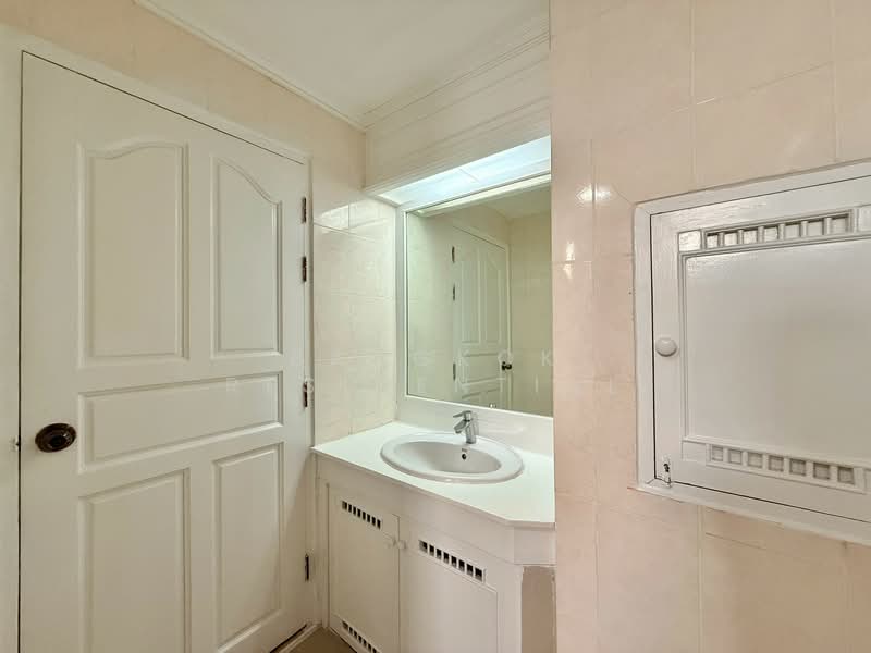 Charan Tower Residences by Aspira, Bangkok, 19 Soi Sukhumvit 43, Khlong Tan Nua, Watthana, Bangkok, 4 Bedrooms, 385 sqm, Apartment For Rent, by Bangkok Residential, 500074601 - DDproperty.com