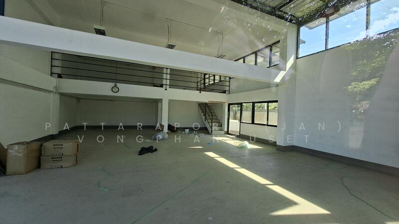 ให้เช่า - พื้นที่เช่าทำสำนักงานร้านค้า, ชลบุรี