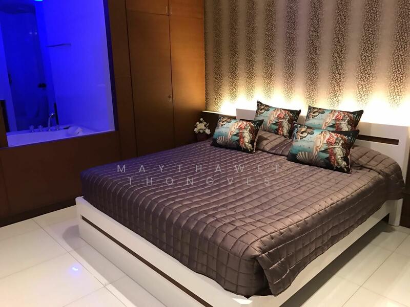 For Sale - Ananya Beachfront Condominium, Chon Buri (Pattaya)