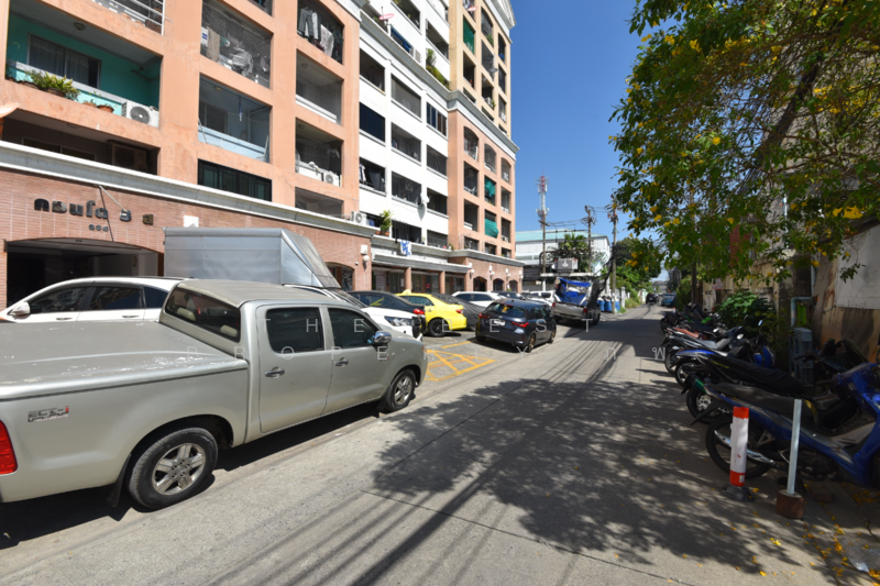 For Sale - 5 Sor Condo, Bangkok