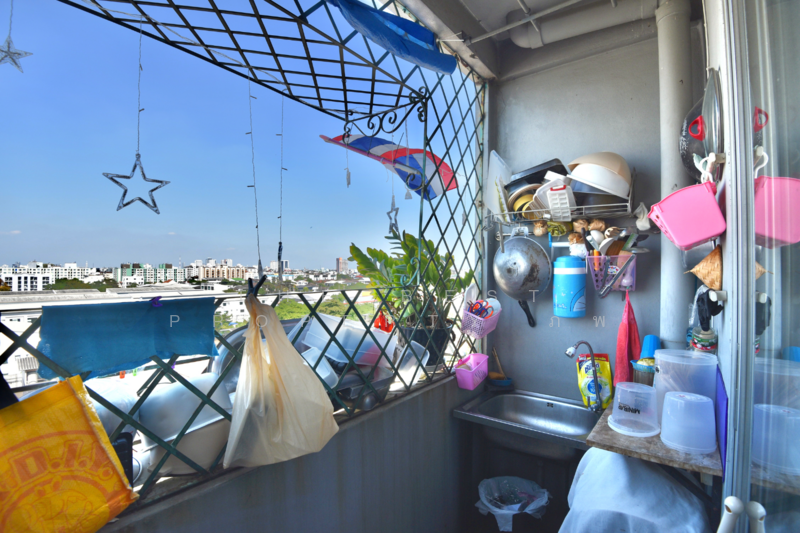 For Sale - 5 Sor Condo, Bangkok