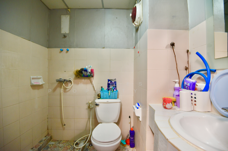 For Sale - 5 Sor Condo, Bangkok