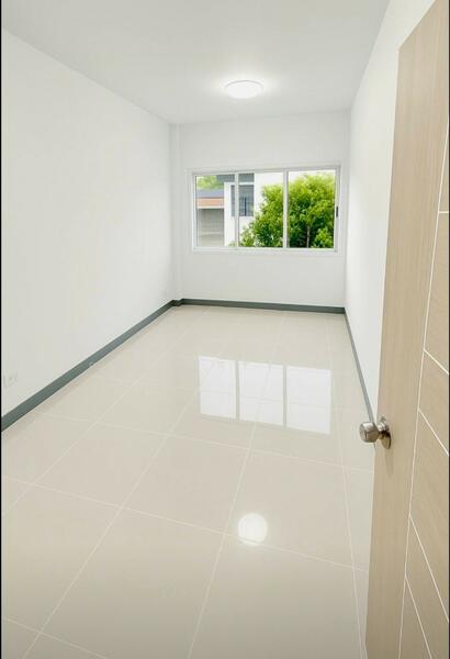 For Sale - อาคารพาณิชย์บ้านโฮ่ง ลำพูน, Lamphun