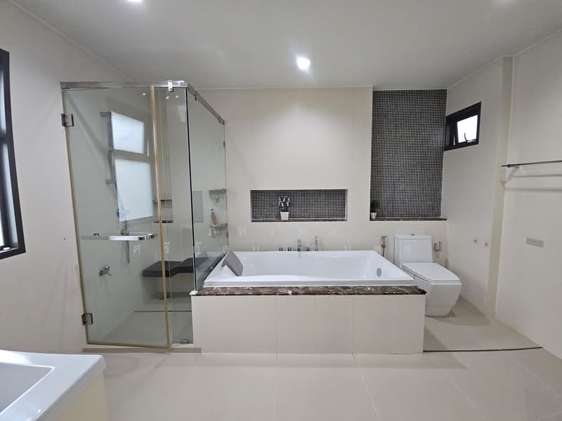 Setthasiri Onnut-Srinakarin, Bangkok, Chaloem Phrakiat Ratchakan Thi 9 Road, Prawet, Prawet, Bangkok, 4 Bedrooms, 244 sqm, Single Detached House For Rent, by ภัทรพล ศรีกัลยาณบุตร, 500077051 - DDproperty.com