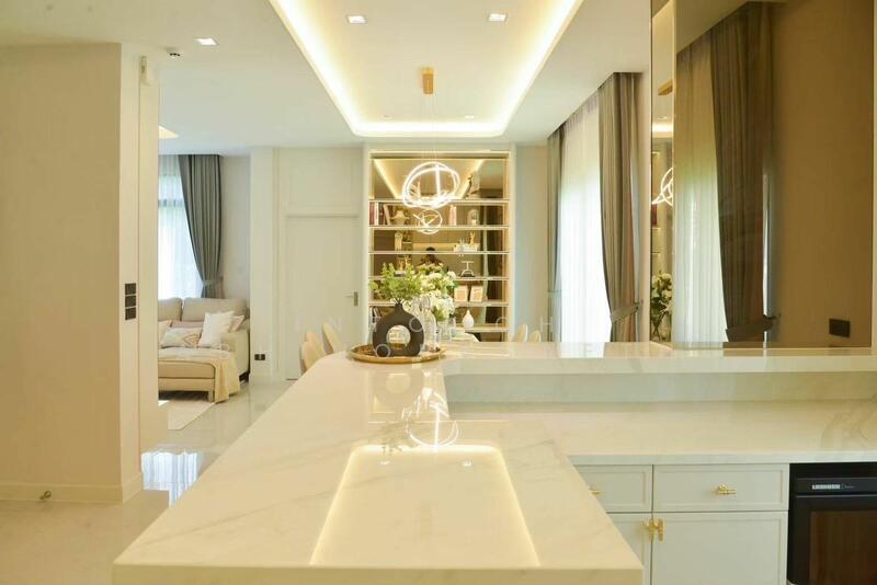 ขาย - Bangkok Boulevard Ramintra-Watcharapol : บางกอก บูเลอวาร์ด รามอินทรา-วัชรพล, กรุงเทพ