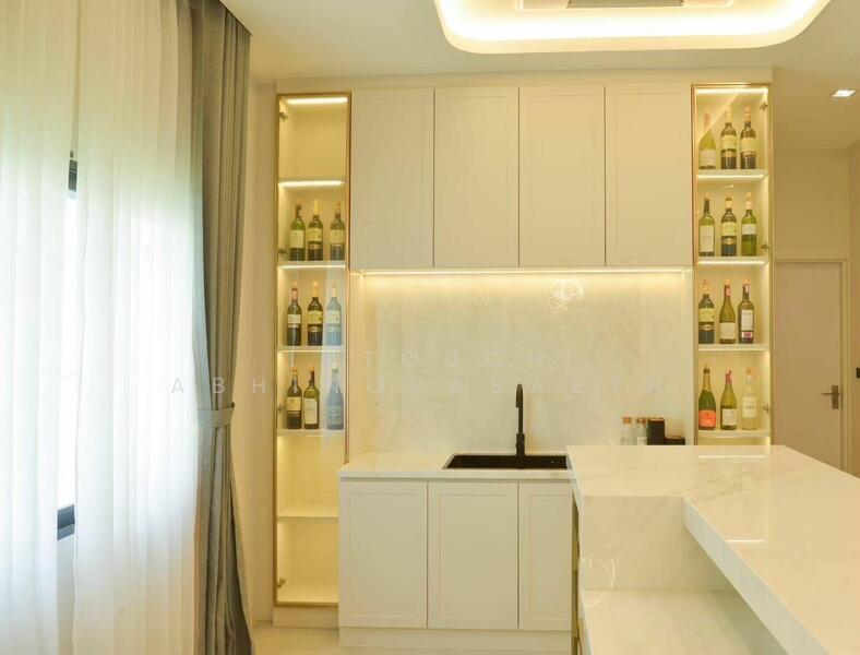 ขาย - Bangkok Boulevard Ramintra-Watcharapol : บางกอก บูเลอวาร์ด รามอินทรา-วัชรพล, กรุงเทพ