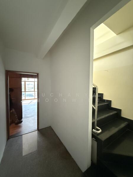 ให้เช่า - Commercial Building For Rent Thonglor 20, กรุงเทพ