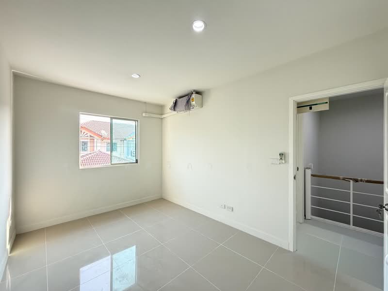 Pruksa ville 27 Meenburi, Bangkok, Min Buri, Min Buri, Bangkok, 3 Bedrooms, 120 sqm, Townhouse For Sale, by คุณ ศศิวิภา พูลทา, 500078815 - DDproperty.com