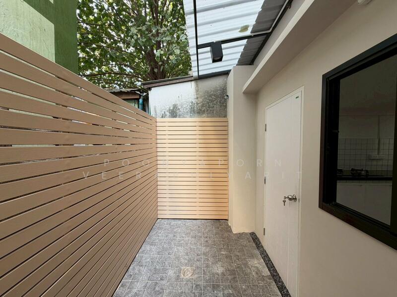 For Sale - ขายอาคารพาณิชย์ สุขสวัสดิ์ 78 (ซอยวัดชังเรือง), Samut Prakan