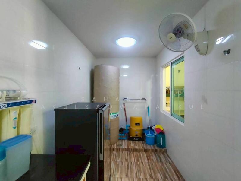 ขาย - Gusto Town Home Wongwaen-Rama 5 : กัสโต้ ทาวน์โฮม วงแหวน-พระราม 5, นนทบุรี