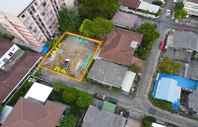 ขาย - ขาย ที่ดิน ลาดพร้าว (ใกล้ 7-Eleven 150 m.) เนื้อที่ 90 ตารางวา เหมาะสร้าง บ้าน และ สำนักงาน ถนนกว้าง, กรุงเทพ