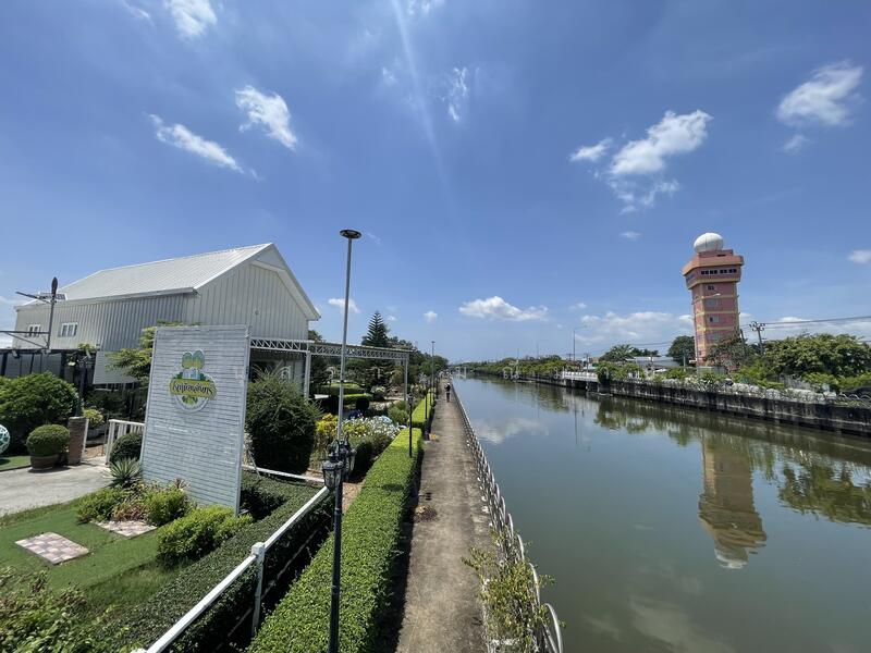 ขาย - ที่ดินทวีวัฒนา พร้อมสิ่งปลูกสร้าง ร้านอาหาร คาเฟ่ โรงเรือนปลูกผัก, กรุงเทพ