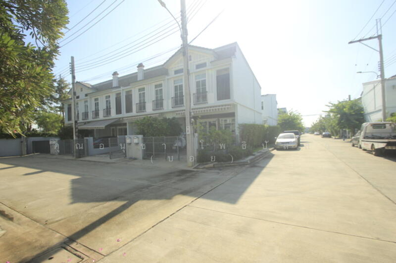 For Sale - Villaggio Prachauthit 90, Samut Prakan