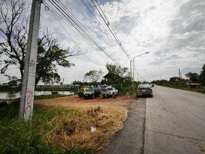 ขาย - ที่ดินแปลงใหญ่ 24 ไร่ 3 งาน 31.2 ตารางวา ติดถนนเลียบคลอง 7 ลำลูกกา เหมาะลงทุน, ปทุมธานี