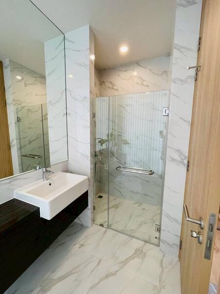 Noble BE19 Sukhumvit, Bangkok, 89 Sukhumvit 19 Alley, Khlong Tan Nua, Watthana, Bangkok, 2 Bedrooms, 61 sqm, Condo For Sale, by จุฑารัตน์ กิจสุบรรณ, 500079809 - DDproperty.com